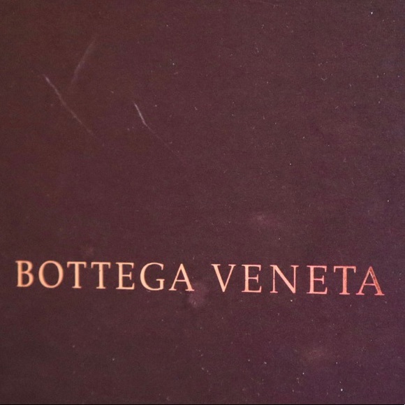 Bottega Veneta Squared Toe Strap Flat Sandal - Picture 6 of 6